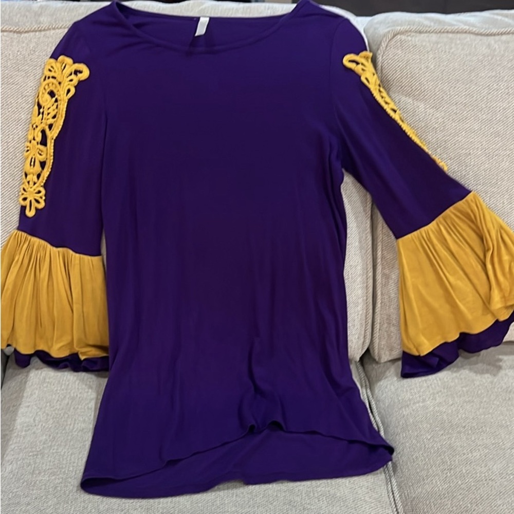 Boutique LSU top size S